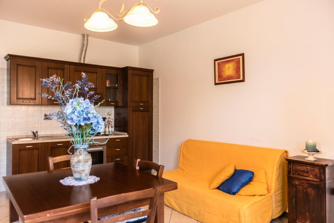 Stovali Da Lustrinu Farm stay